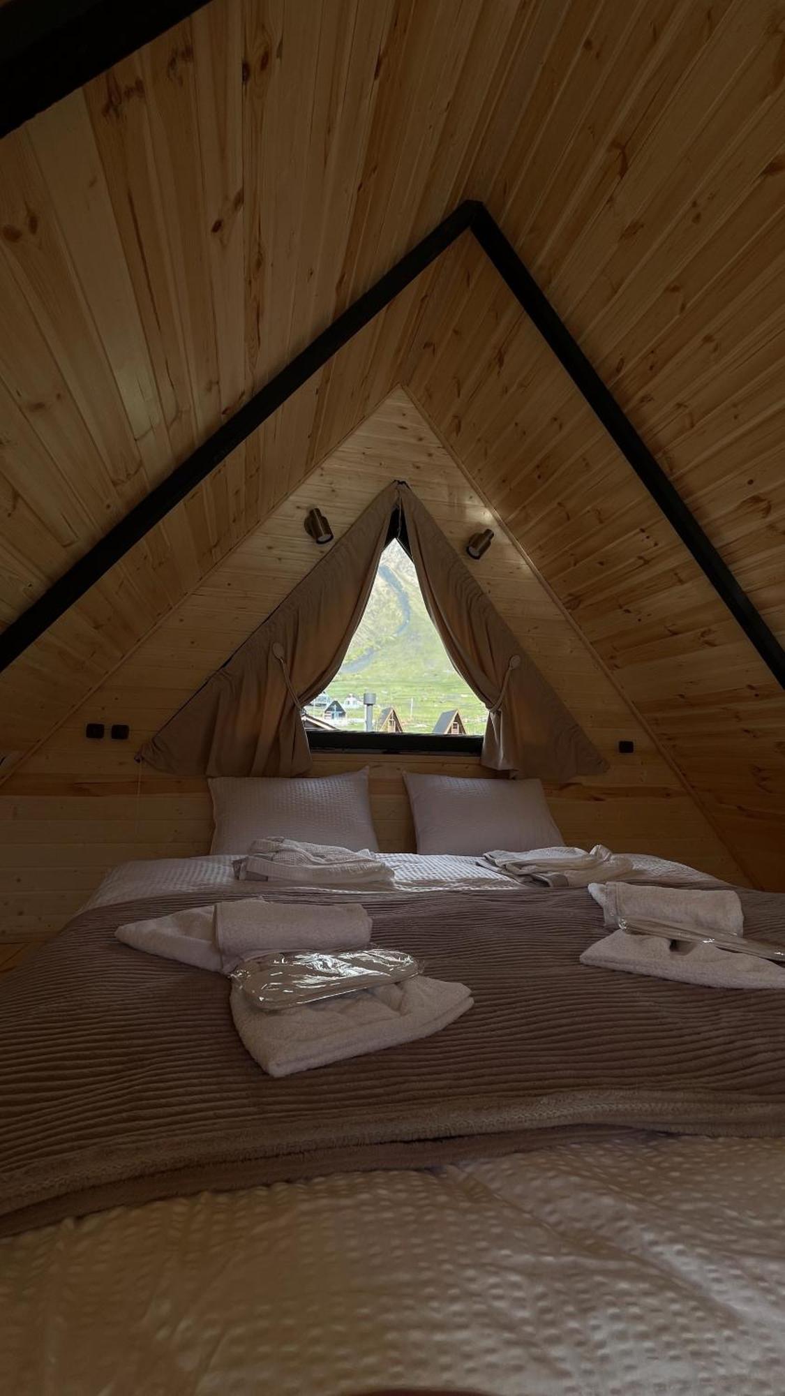 Outdoor Cottages Kazbegi Quarto foto
